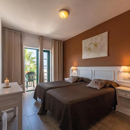 Modern In Santa Cruz De Tenerife With Garden