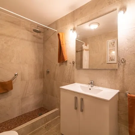 Modern In Santa Cruz De Tenerife With Garden Appartement Costa Adeje (Tenerife)